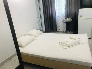 Фото номера Двухместный номер с 1 кроватью и балконом Отель Vila Yzabelle г. Эфорие-Норд 29