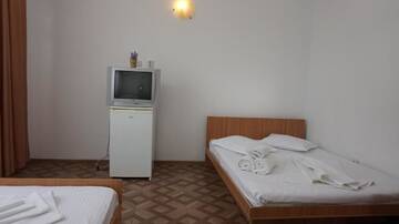 Фото номера Номер с 2 кроватями размера «queen-size» Отель Vila Yzabelle г. Эфорие-Норд 5