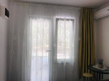 Фото номера Двухместный номер с 1 кроватью и балконом Отель Vila Yzabelle г. Эфорие-Норд 12