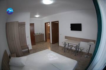 Фото номера Апартаменты с 2 спальнями Гостевой дом Casa Sagrada г. Эфорие-Норд 8