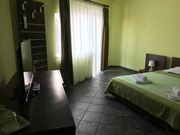 Фото номера Двухместный номер Делюкс с 1 кроватью Гостевой дом Vila Casa Esy г. Эфорие-Норд 9