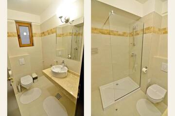 Фото номера Двухместный номер с 1 кроватью и балконом Отель Lucas Boutique Hotel г. Эфорие-Норд 15