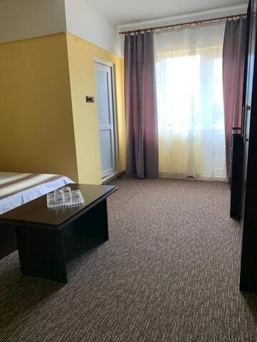 Фото номера Двухместный номер с 1 кроватью и балконом Отель Hotel Mario г. Эфорие-Норд 9