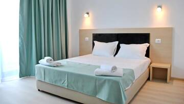 Фото номера Двухместный номер с 1 кроватью Гостевой дом Vila Ryanna Beach г. Эфорие-Норд 12
