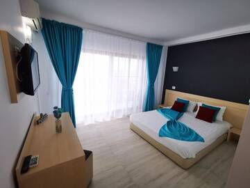 Фото номера Апартаменты с видом на море Гостевой дом Vila Ryanna Beach г. Эфорие-Норд 8