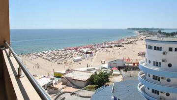Фото номера Апартаменты с 2 спальнями и видом на море Апарт-отели Apartamente Gala Residence Eforie Nord г. Эфорие-Норд 13
