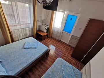 Фото номера Трехместный номер с собственной ванной комнатой вне номера Гостевой дом Vila Seyhan г. Эфорие-Норд 11